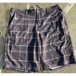 Trinity 38 Hybrid Men Shorts Size 38 Gray w/ White Stripes (8078)